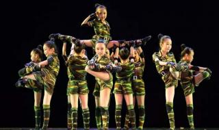 小兵的风采 小兵的风采